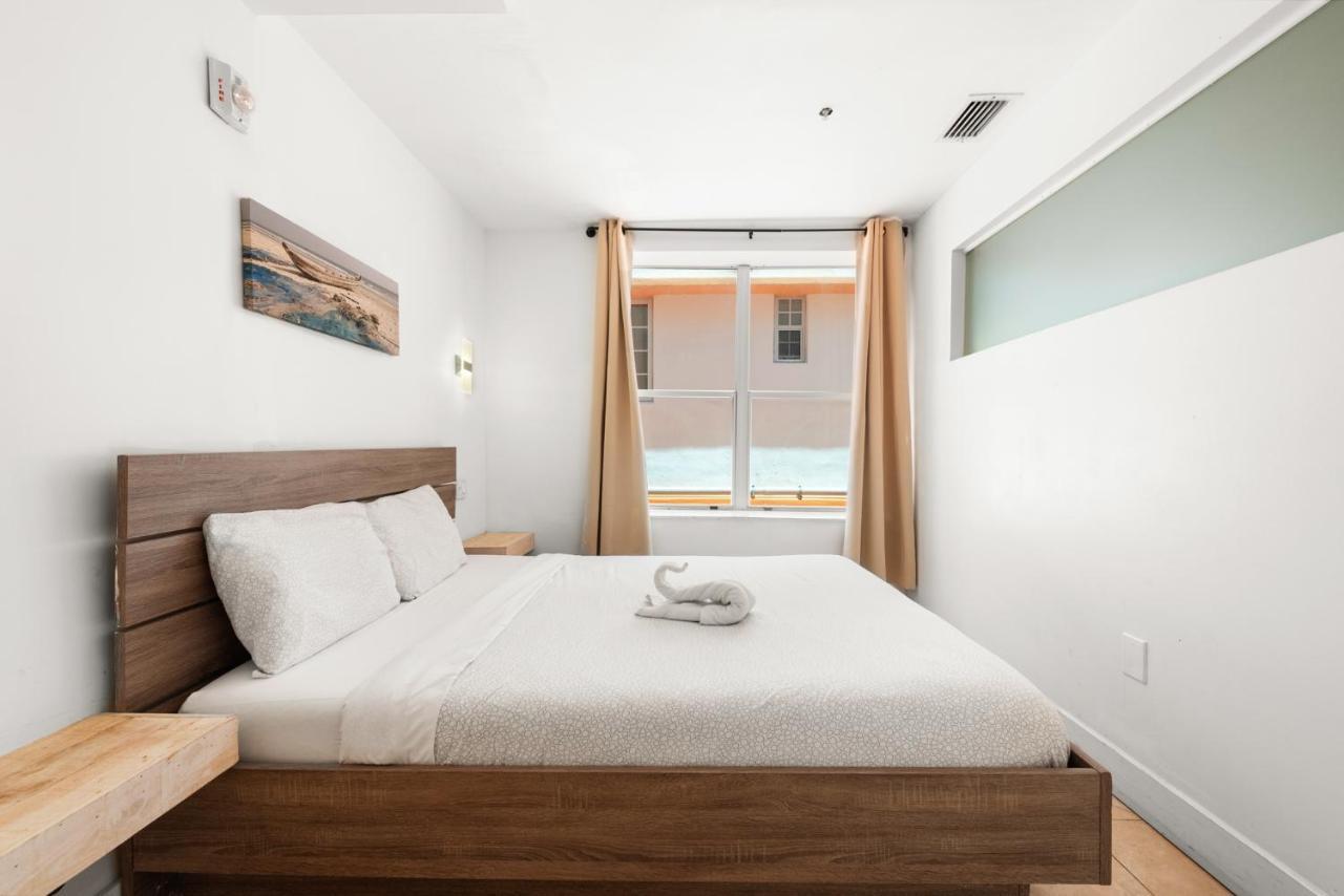Ocean Drive Apartment Suites In מיאמי ביץ' מראה חיצוני תמונה