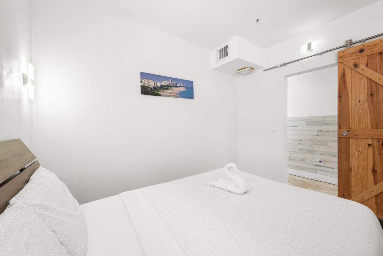 Ocean Drive Apartment Suites In מיאמי ביץ' מראה חיצוני תמונה