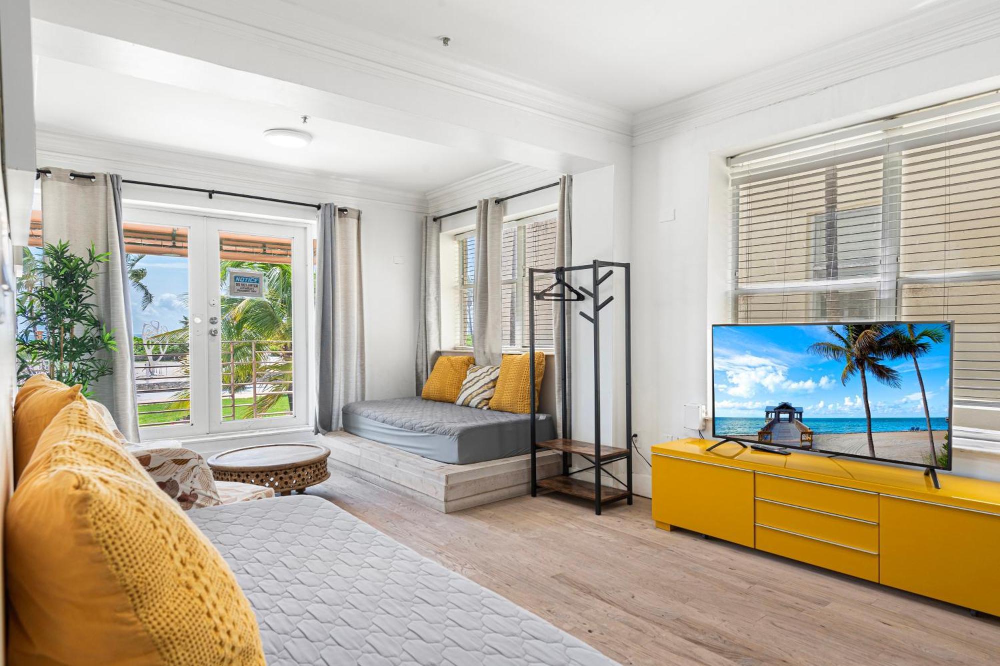 Ocean Drive Apartment Suites In מיאמי ביץ' מראה חיצוני תמונה