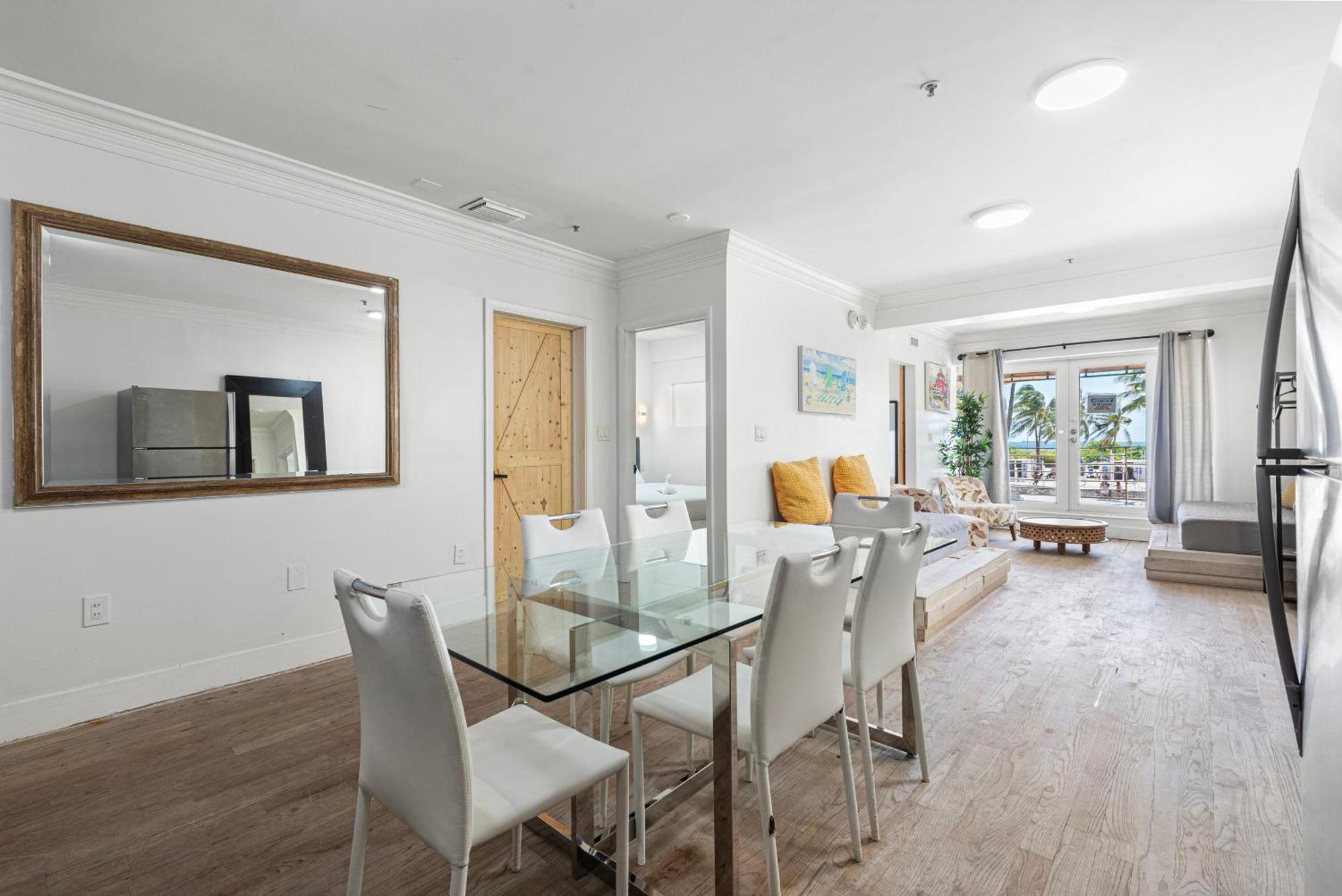 Ocean Drive Apartment Suites In מיאמי ביץ' מראה חיצוני תמונה
