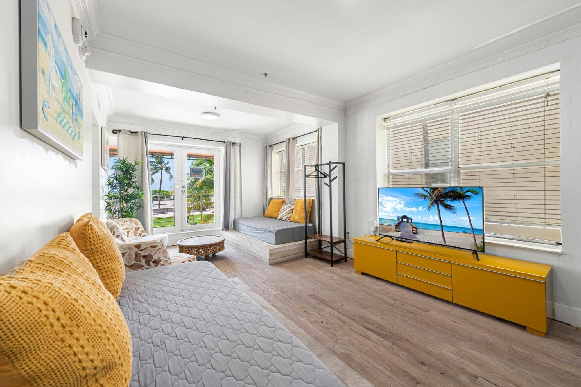Ocean Drive Apartment Suites In מיאמי ביץ' מראה חיצוני תמונה